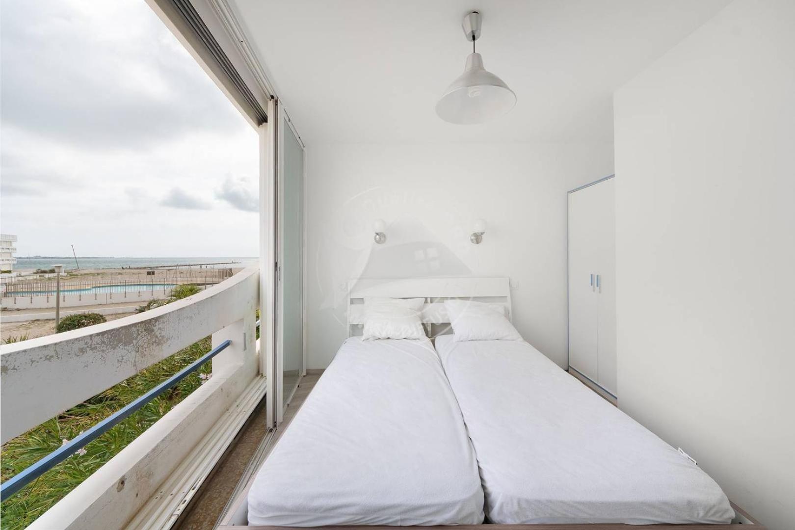 As17378 - P4 Dans Une Residence Sur La Plage Avec Vue Mer Et Piscine Le Grau-du-Roi Luaran gambar