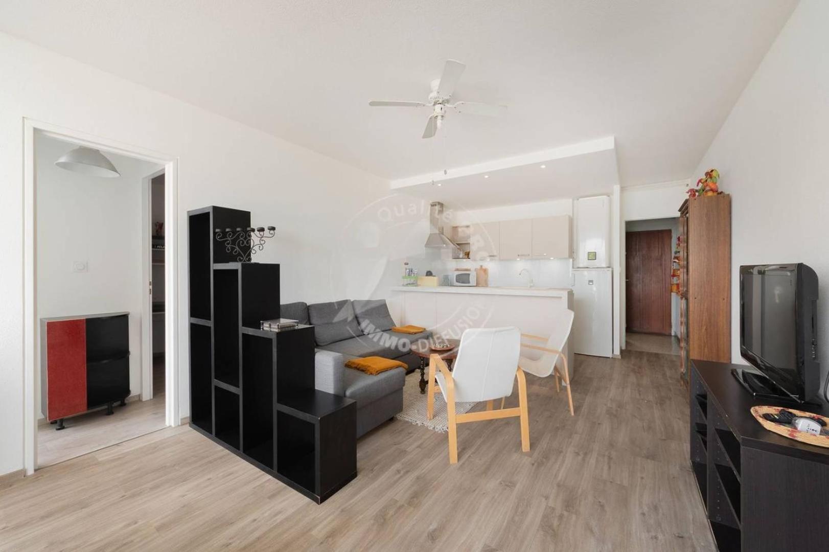 As17378 - P4 Dans Une Residence Sur La Plage Avec Vue Mer Et Piscine Le Grau-du-Roi Luaran gambar